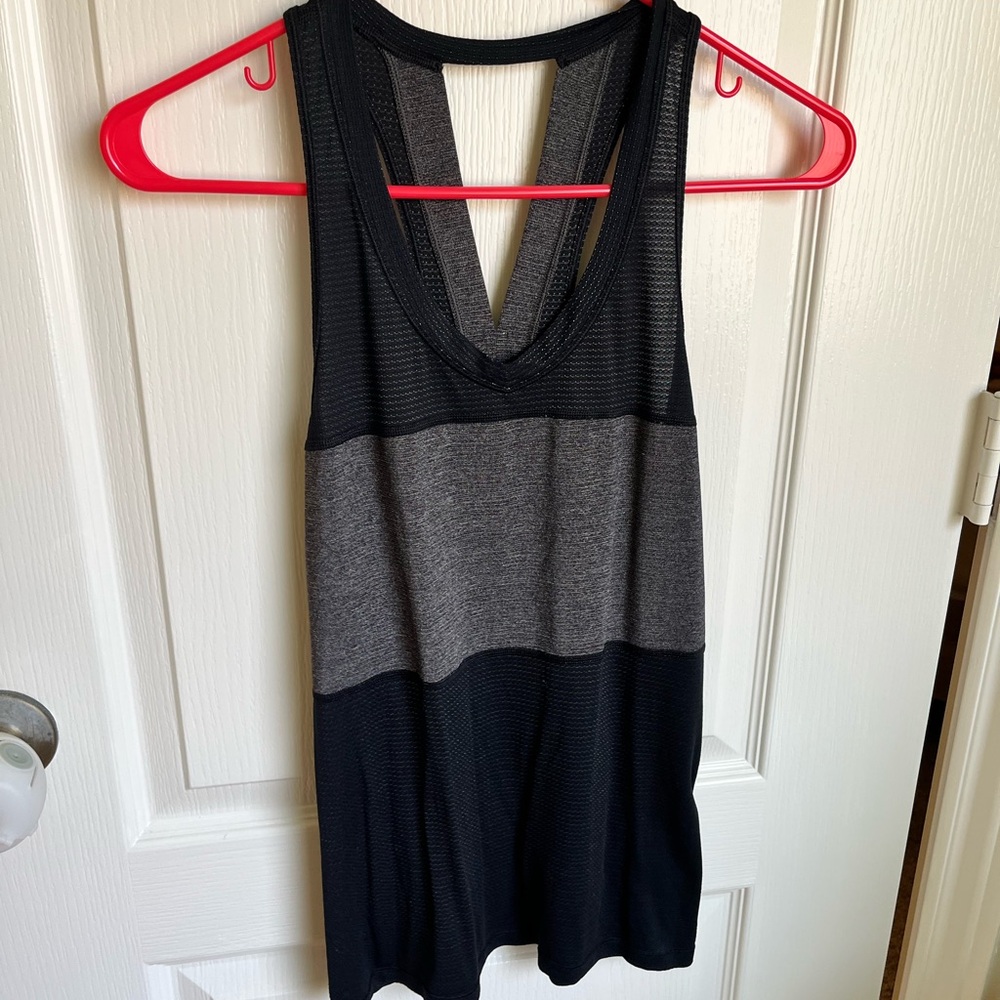 Lululemon tank top